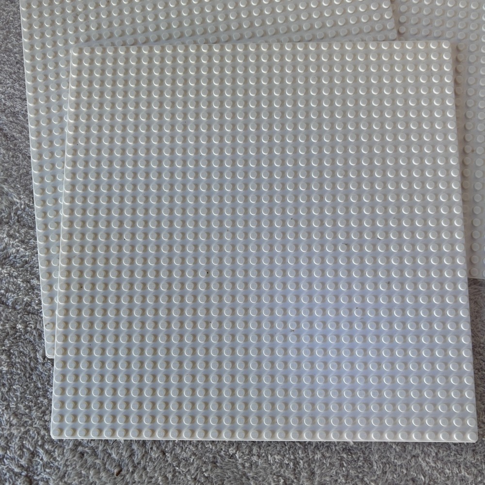 LEGO White Baseplate 32x32 Studs 10x10 Building Plate Lot of 4 3811